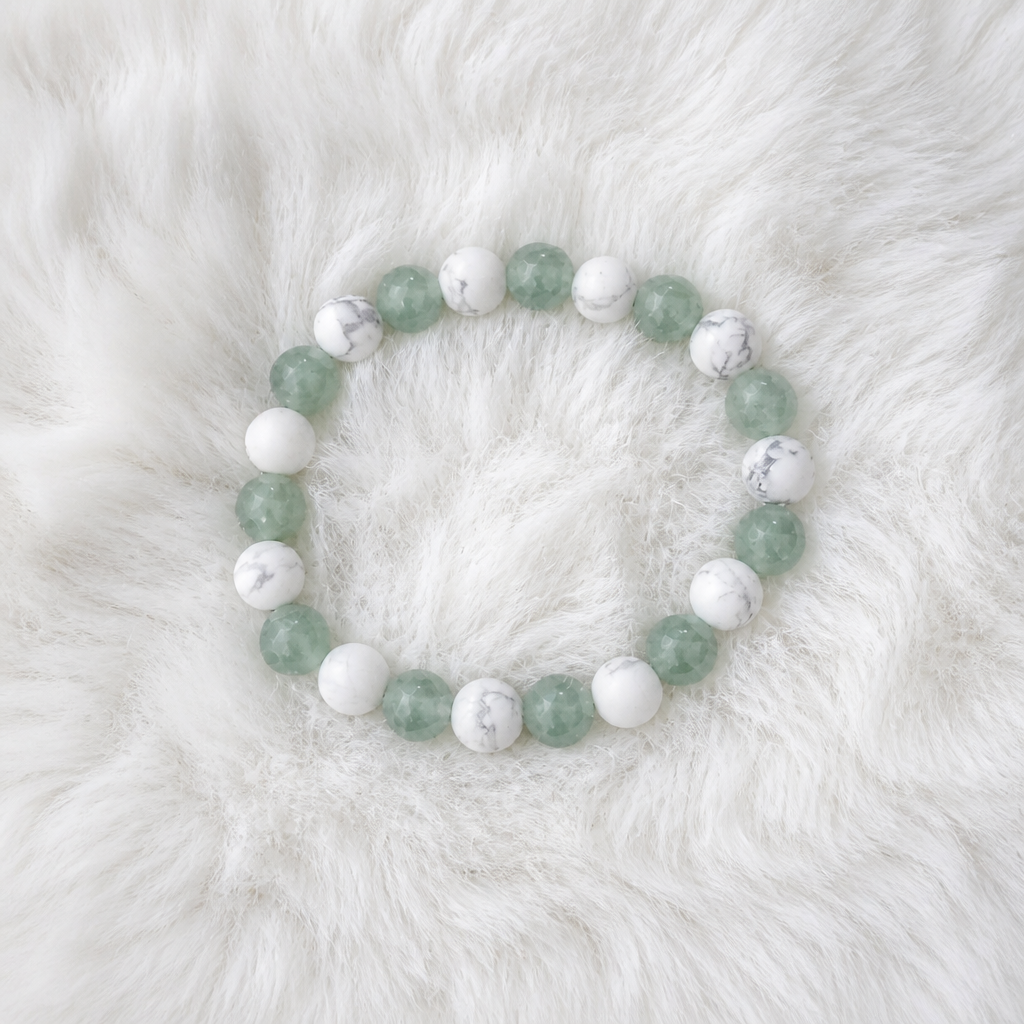 Green Aventurine + Matte White Howlite Stretch Beaded Bracelet 8mm • No Clasp • Renewal & Calm Crystal Jewelry • Handmade
