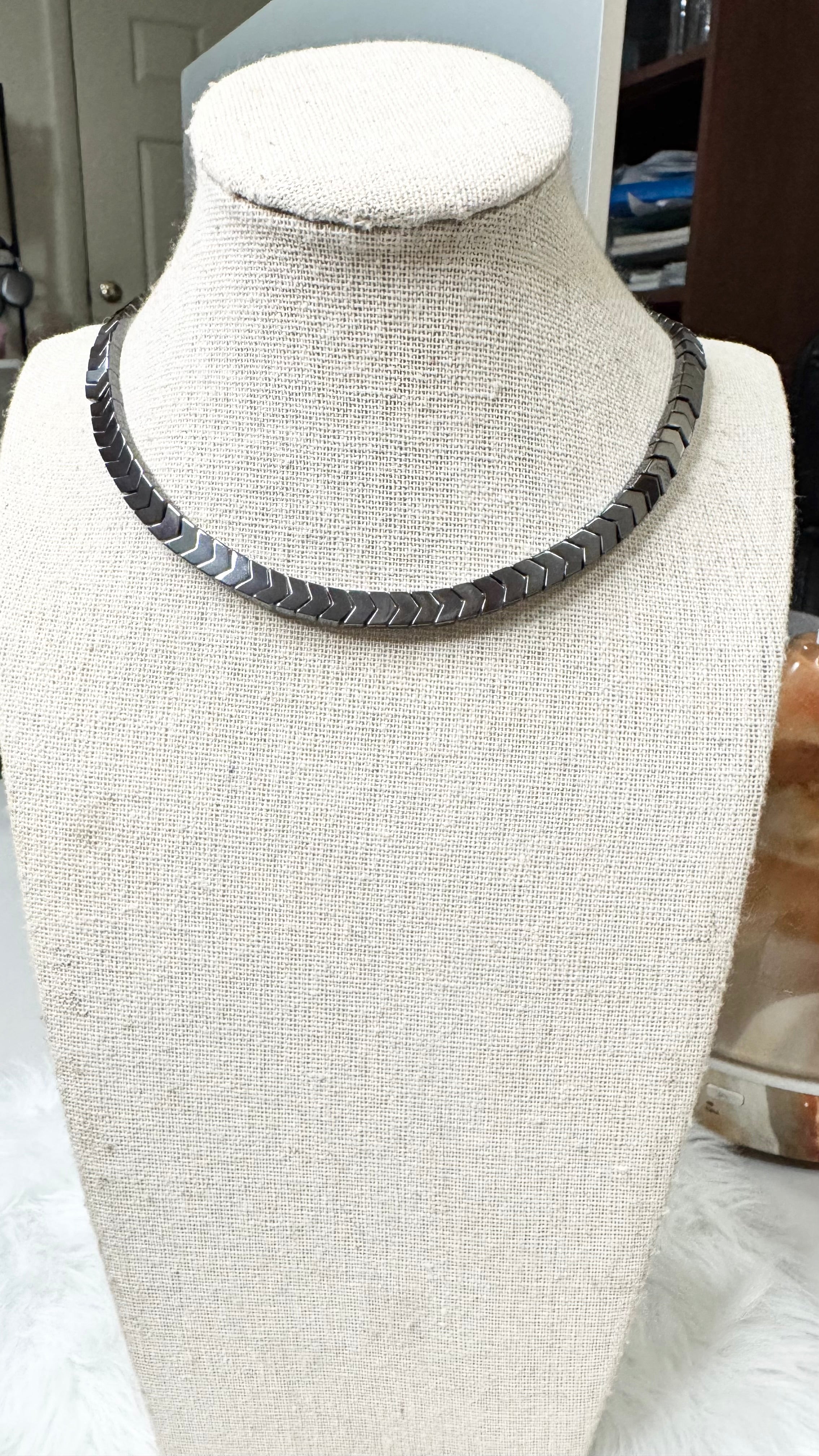 Arrow Hematite Beaded Stretch Necklace - 6x4mm | Made to Order, No Clasp