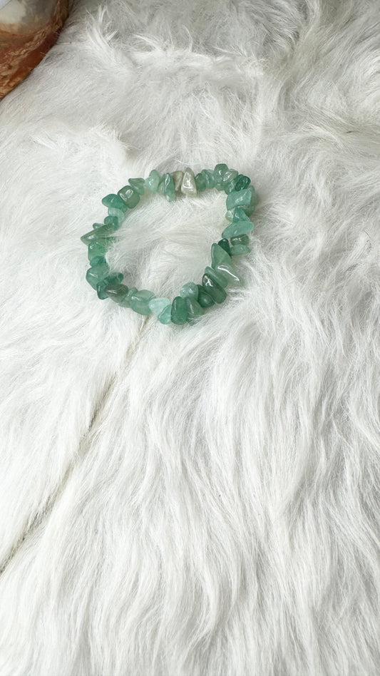 Green Aventurine Chip Beaded Bracelet – 4-5mm | Handmade, Stretch